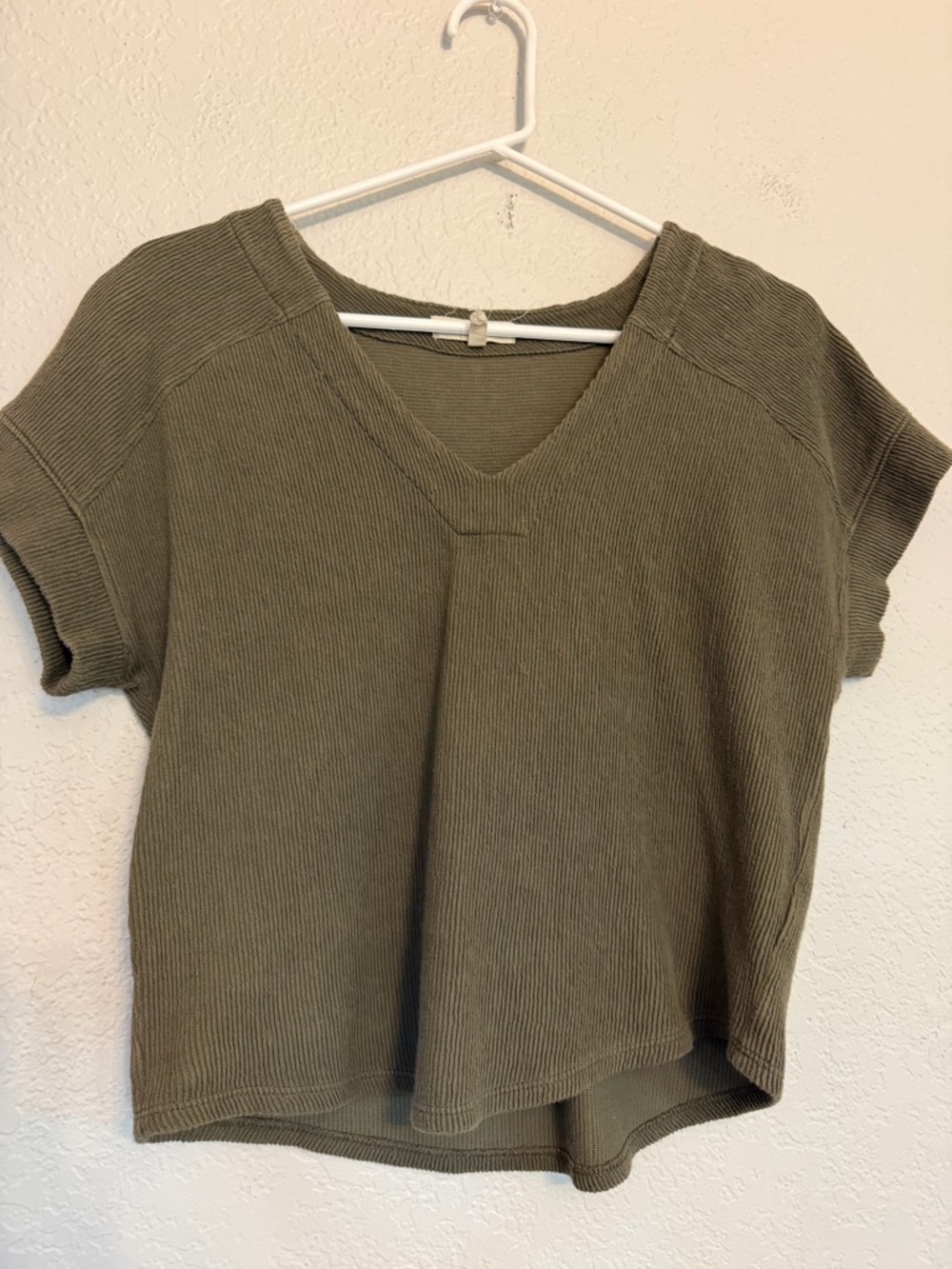 Madewell Ribbed V-Neck Crop Shirt Olive Green Size XXS